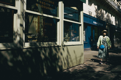 Des photographies en couleur, où les gens sont magnifiés par la lumière chaude du soleil
