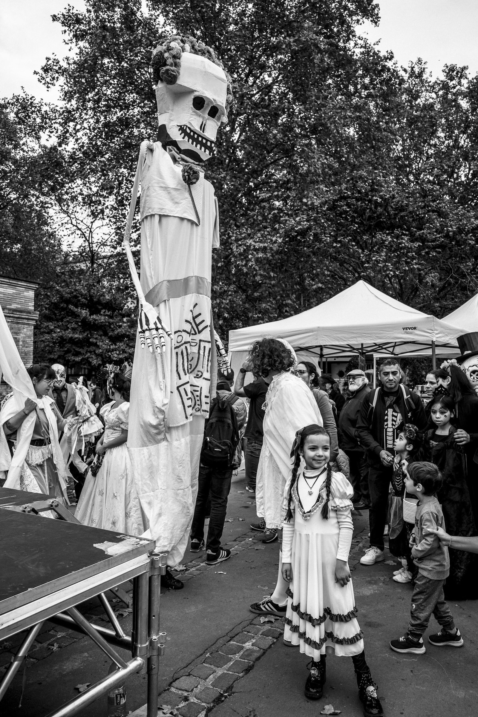 Des photographies en couleur, où les gens sont magnifiés par la lumière chaude du soleil